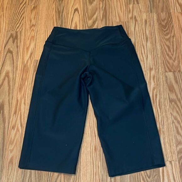 Nike Dri-Fit Wide Leg Capri Leggings, Black, XS - Picture 7 of 7